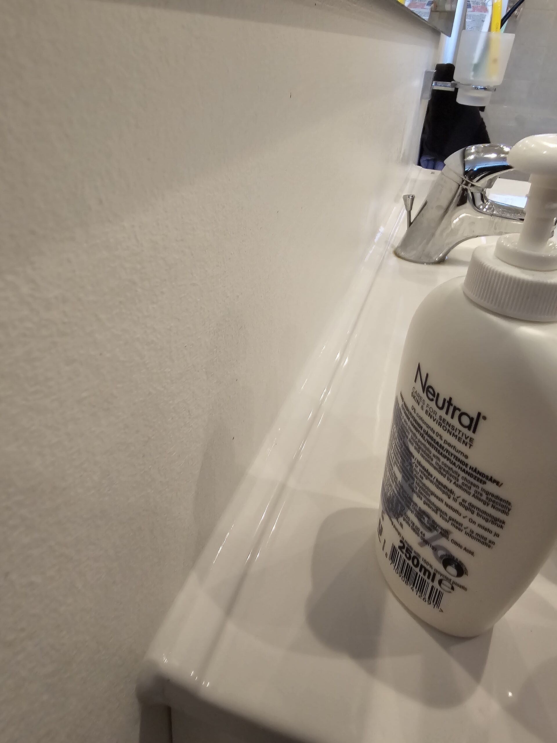 fugning af vask på toilet